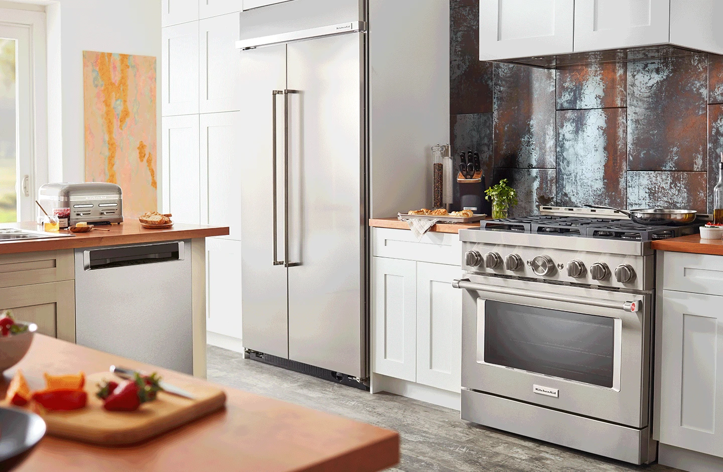 White Basics Store -White Basics Store banner lady d