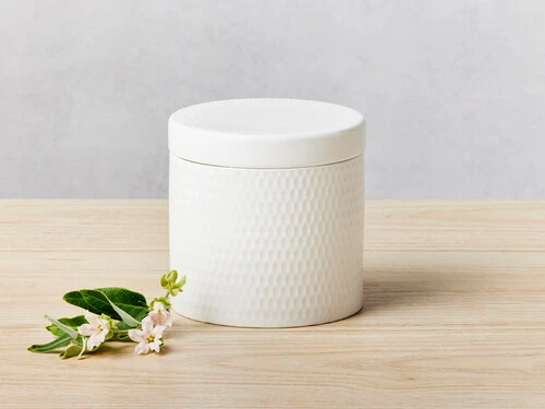 White Basics Diamonds Canister 600ML Gift Boxed 2 White Basics Diamonds Canister 600ML Gift Boxed - Image 2